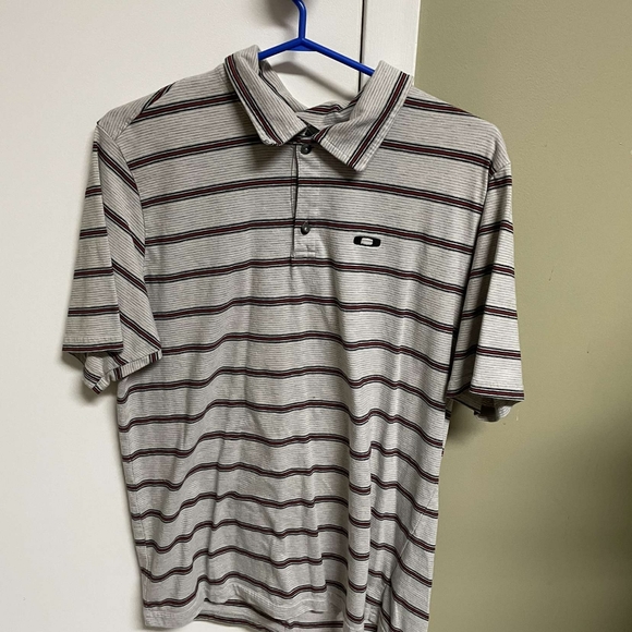 Oakley Golf Shirt Size Large - Picture 1 of 2